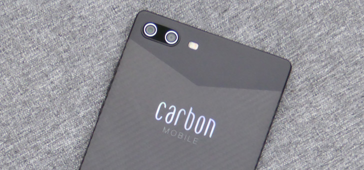 the world’s first carbon fiber smartphone